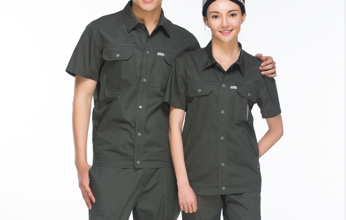 公司夏季服裝定制，短袖工作服定制不僅需要舒適還需要透氣/耐磨